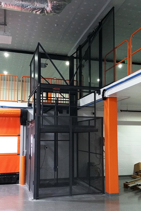 D Series Hydraulic VRC Material Lift