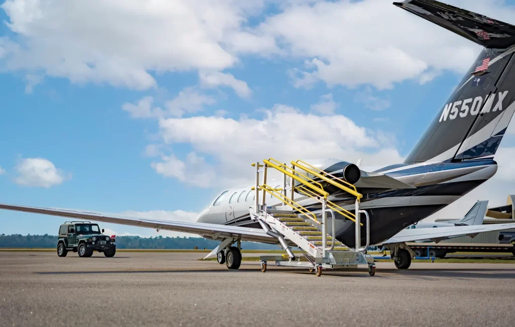 RollaStep-G-Series-Jet-Maintenance-1536x1024