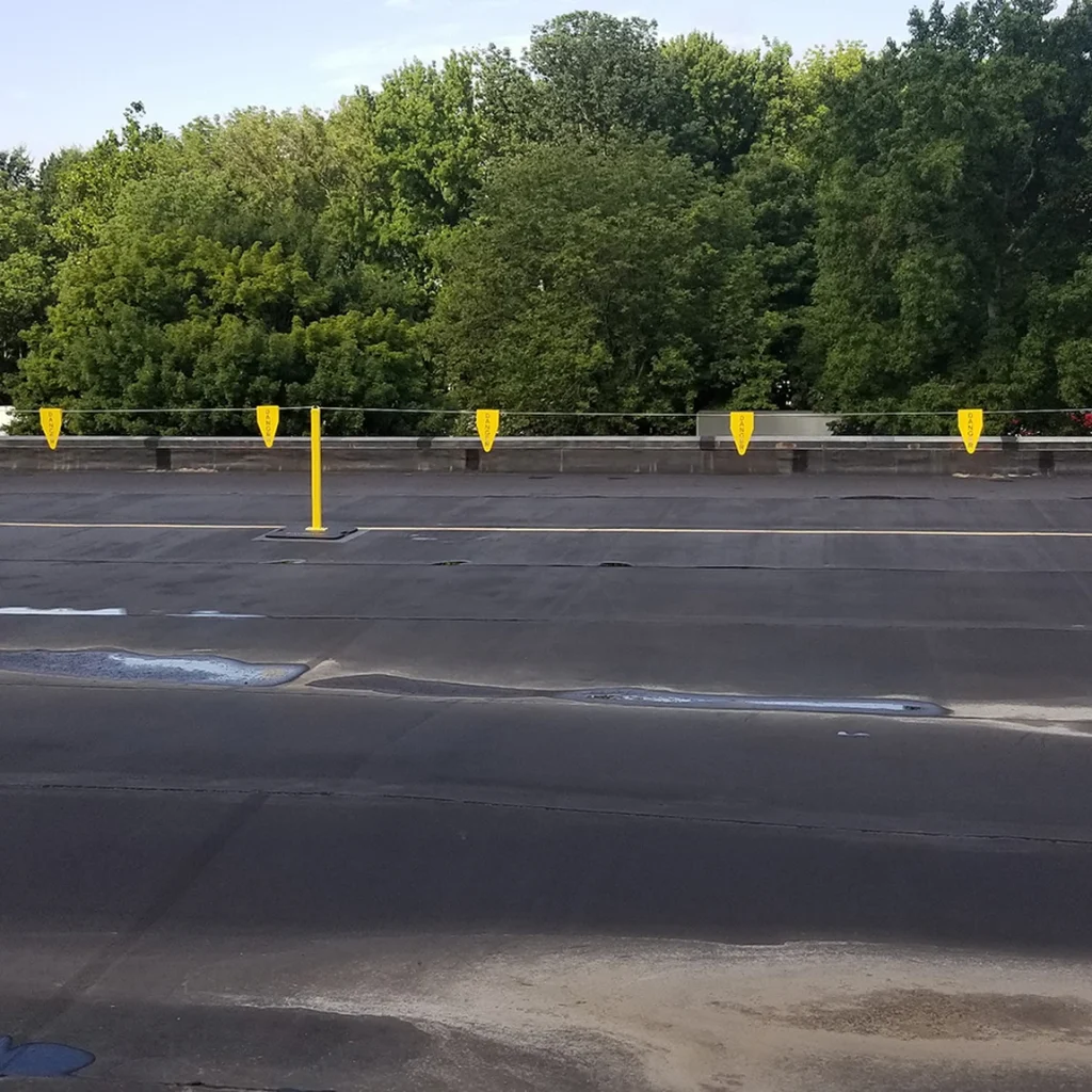 Rooftop Warning Line System